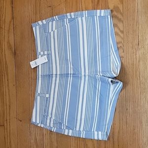 NWT GAP City 3" Short